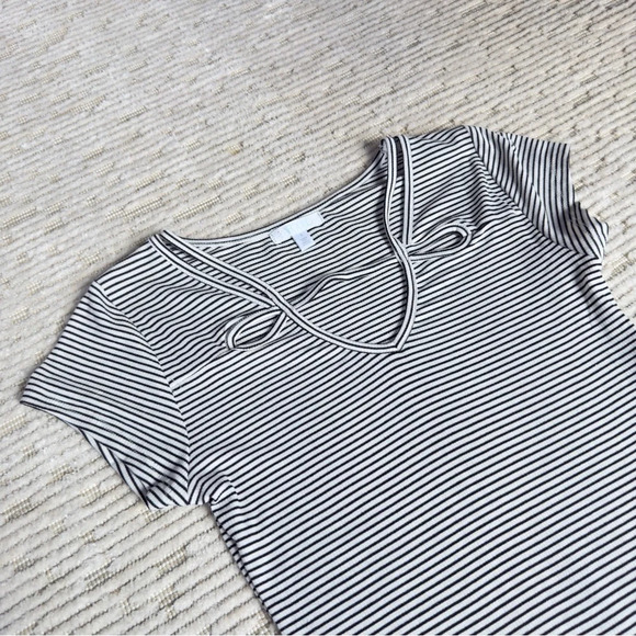 Abound Black and White Striped V-Neck Top Women's Bodysuit Small - Picture 5 of 6